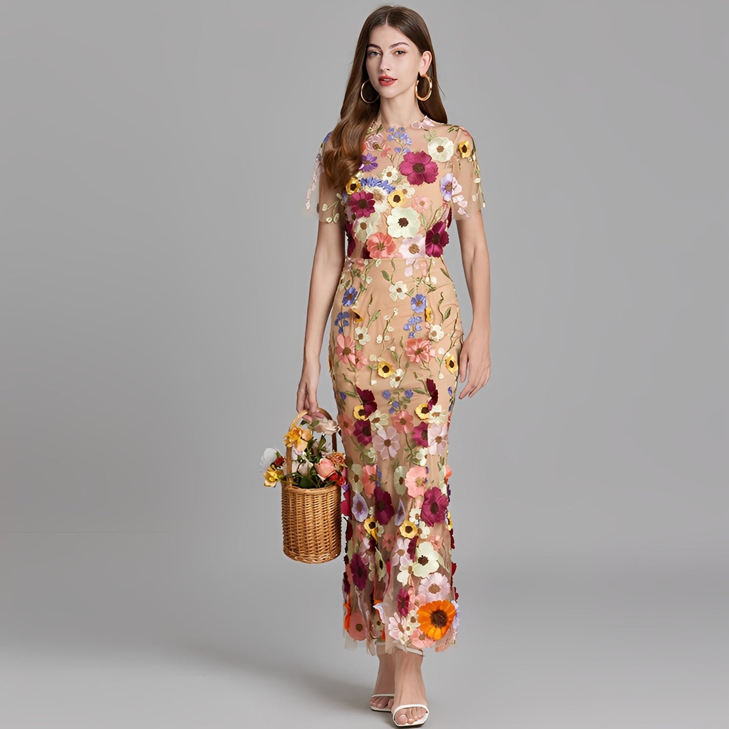 Nina - Trendy dress with floral embroidery for girls