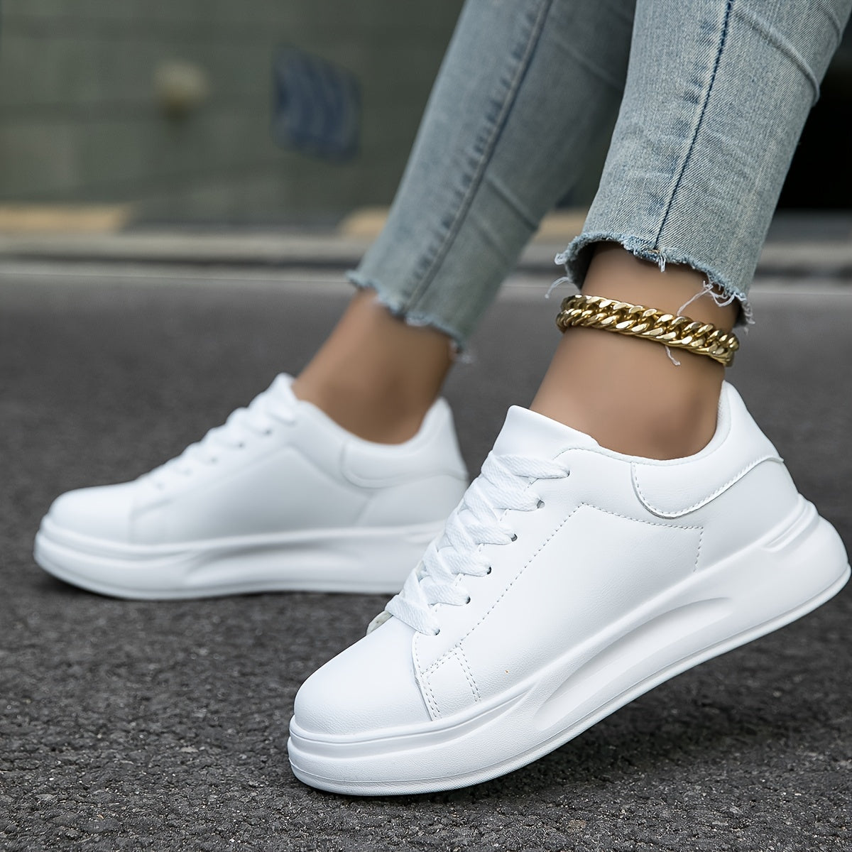 Layla - Women's white sneakers for everyday fashion