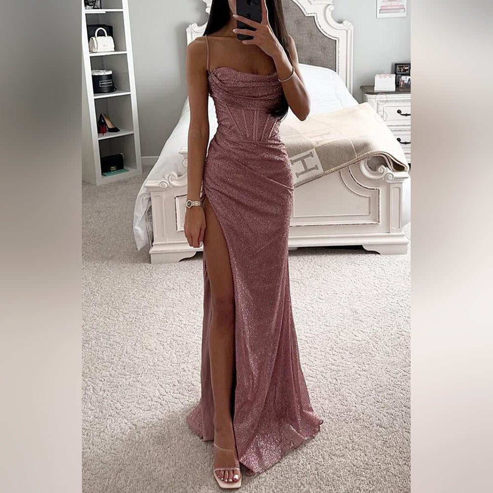 Elina – Evening dress with heart-shaped neckline