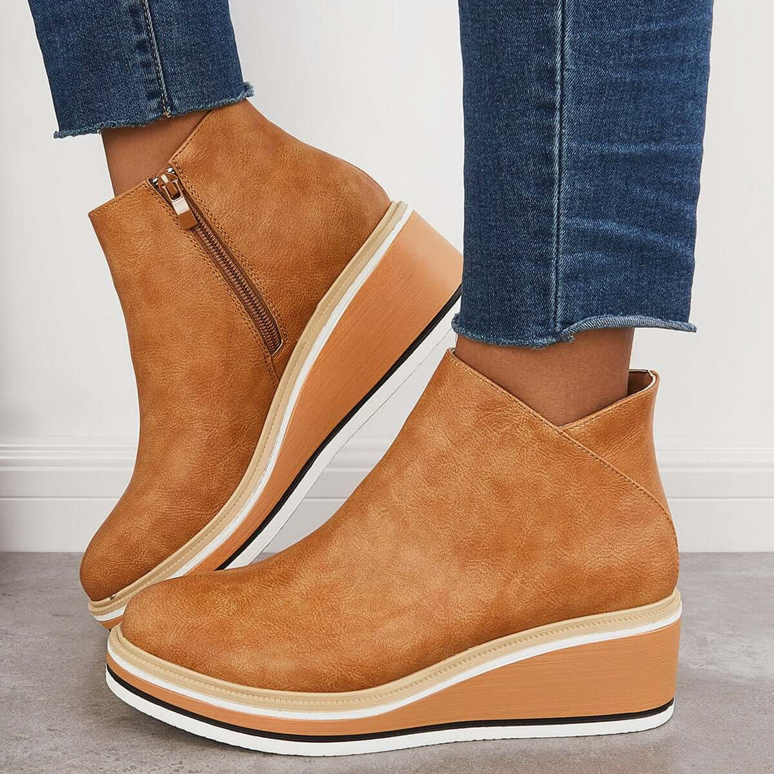 Nikkole - Stylish zippered boots for women