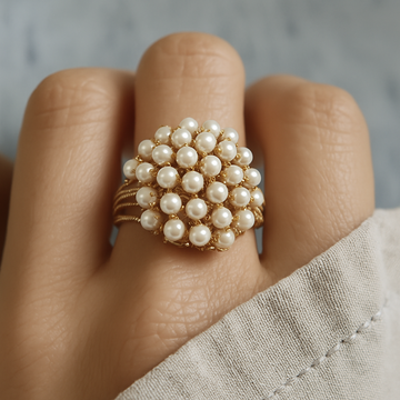 Sharnie – Ring with Embedded Pearls