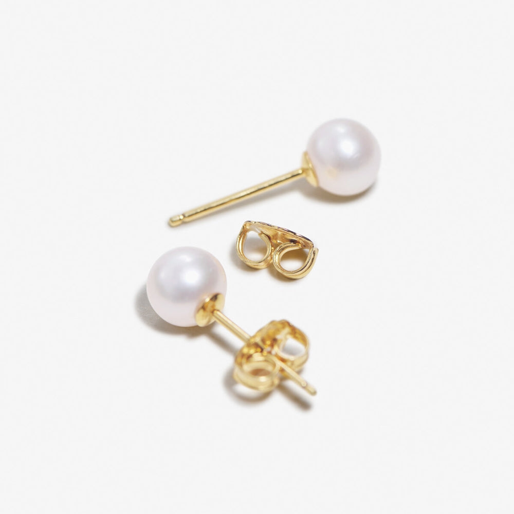Lucia - Medium Classic Pearl Earrings