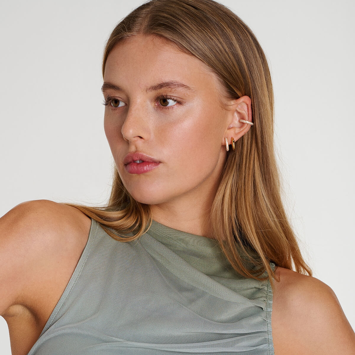 Elowen - Mini gold hoops