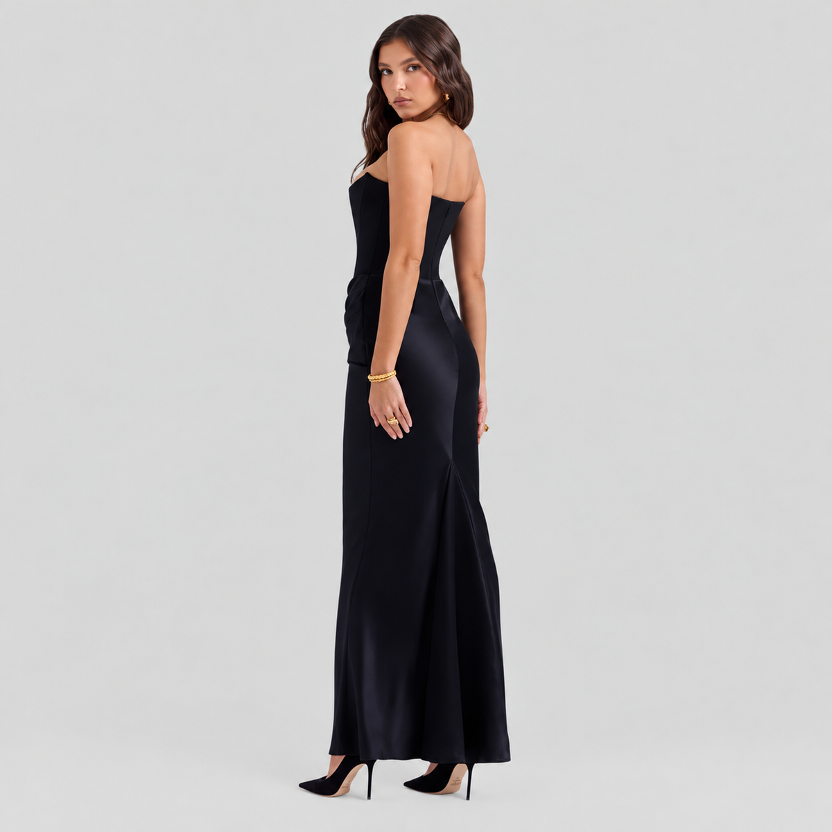 Elisabeth – Elegant maxi dress with bare shoulders for women