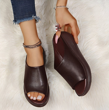 Hennie - Modern sandals for women