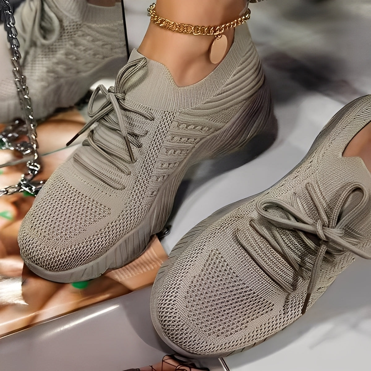 Axelle - Stylish and breathable sneakers