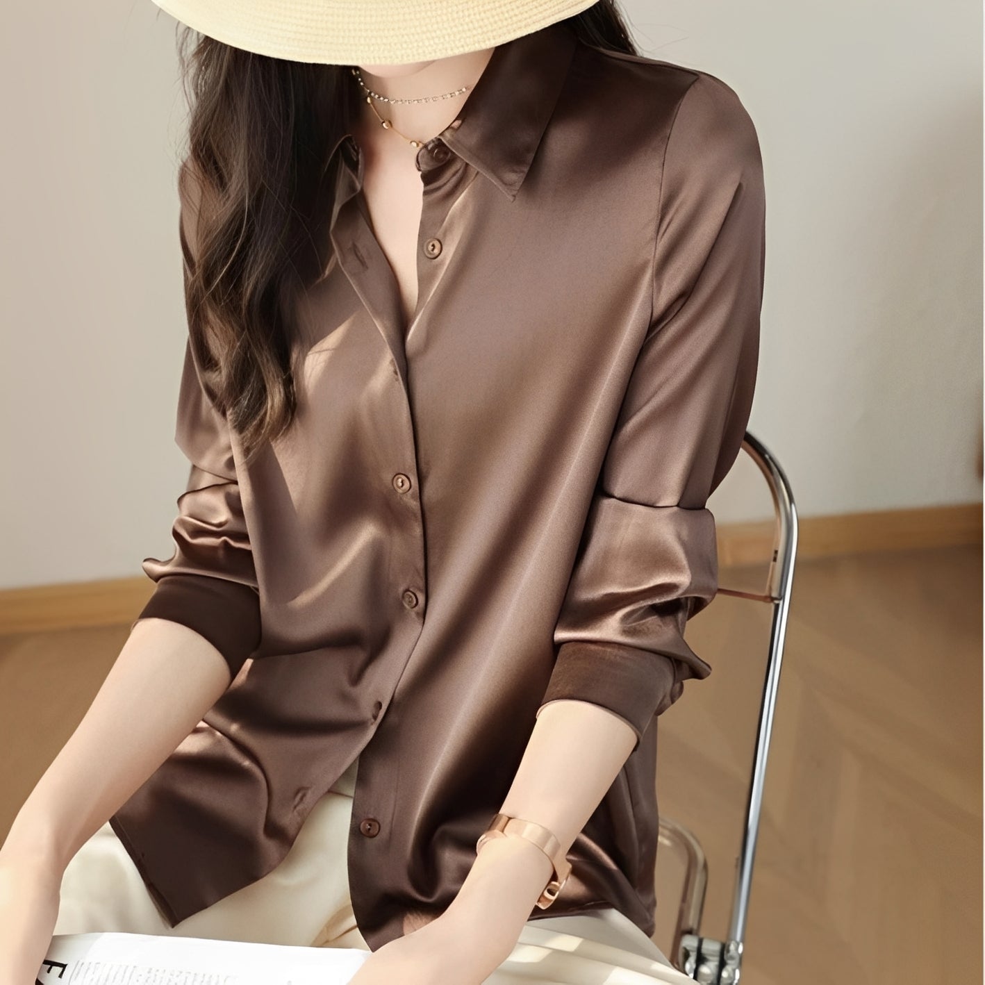 Annalise - Elegant women's blouse with button placket