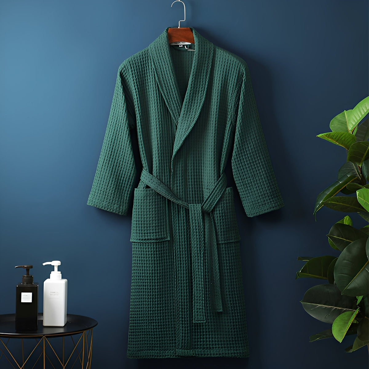 Dunstan - Free male bathrobe for daily relaxation