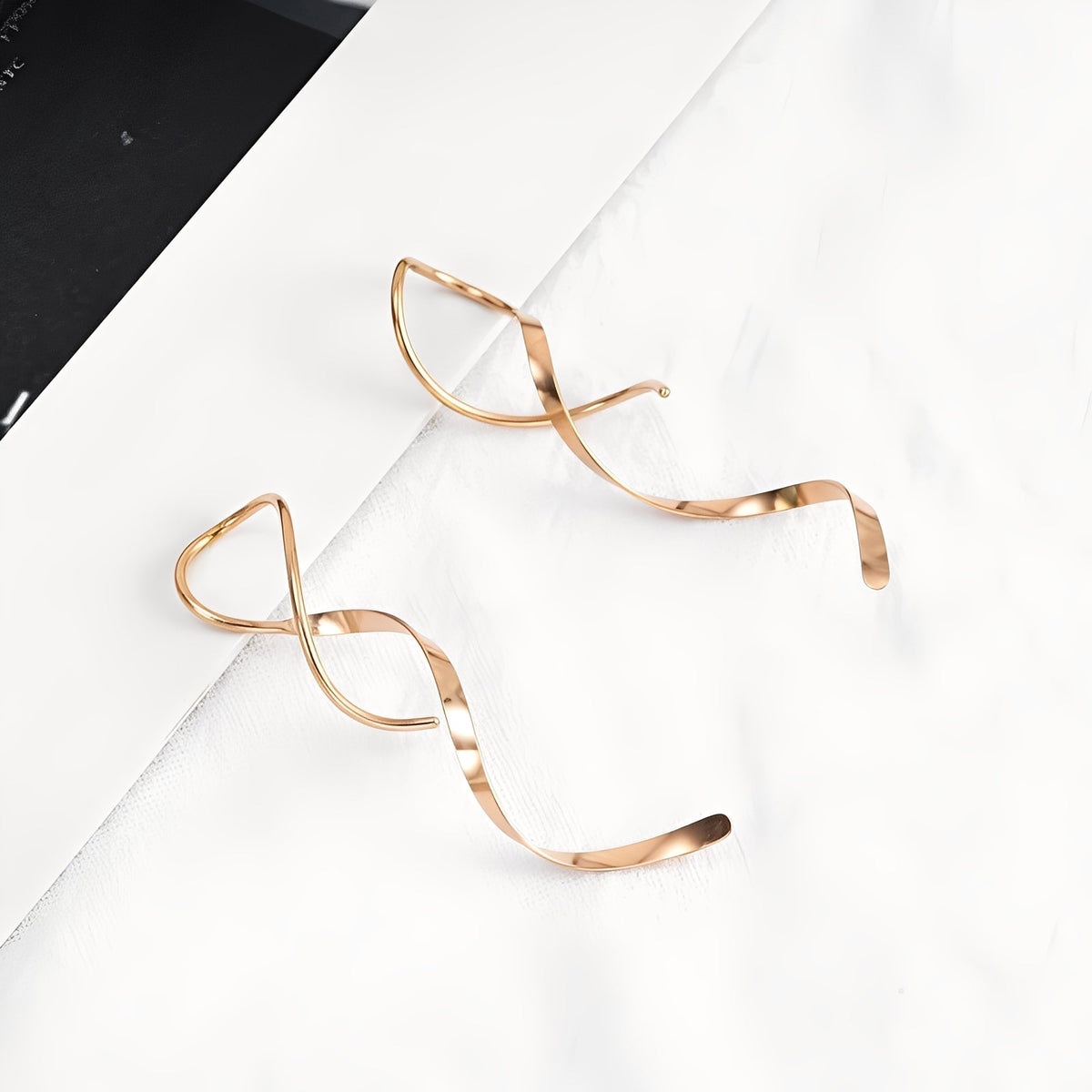 Mel – Gold Spiral Earrings