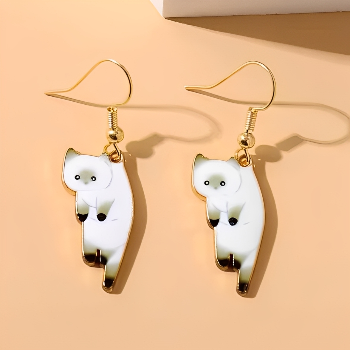 Kate – Cat Dangle Earrings