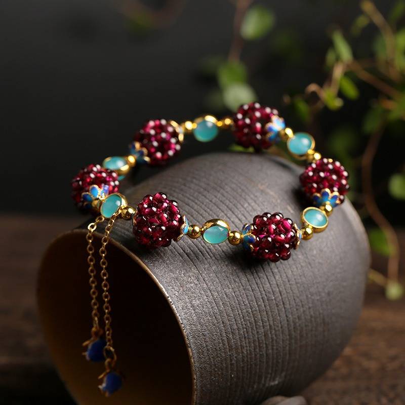Ciara – Bracelet of natural stones