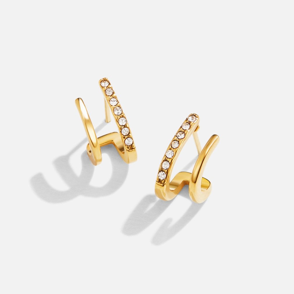 Zendaya – Earrings in Claw Shape