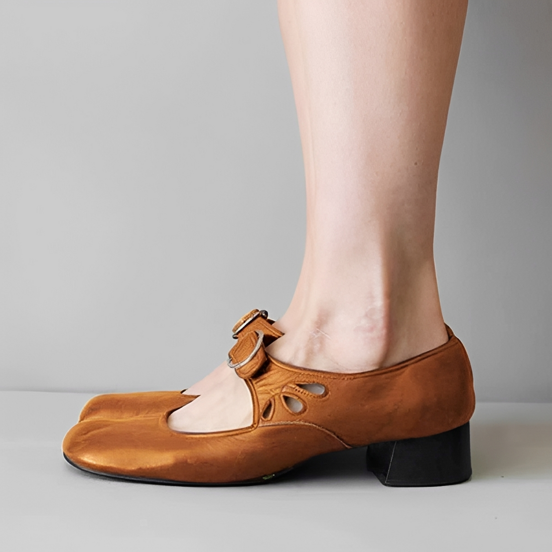 Navie - Casual Style Round Toe Sandals