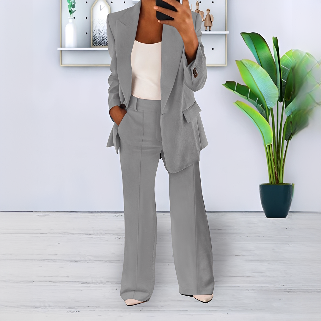 Merrah - Fashionable women's set
