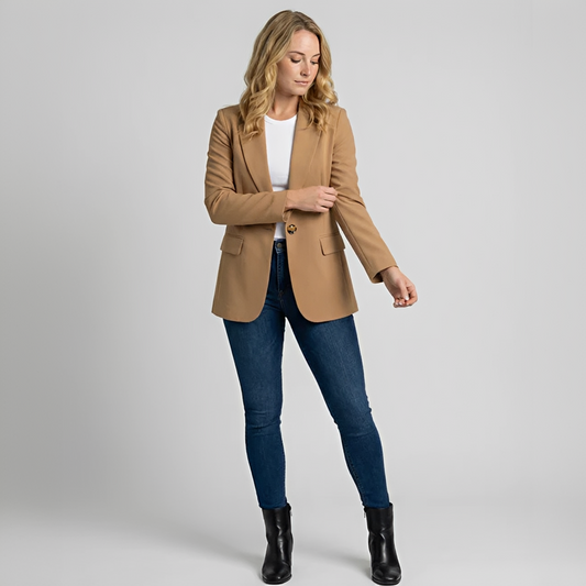 Chriselda - Fashionable Women's Blazer