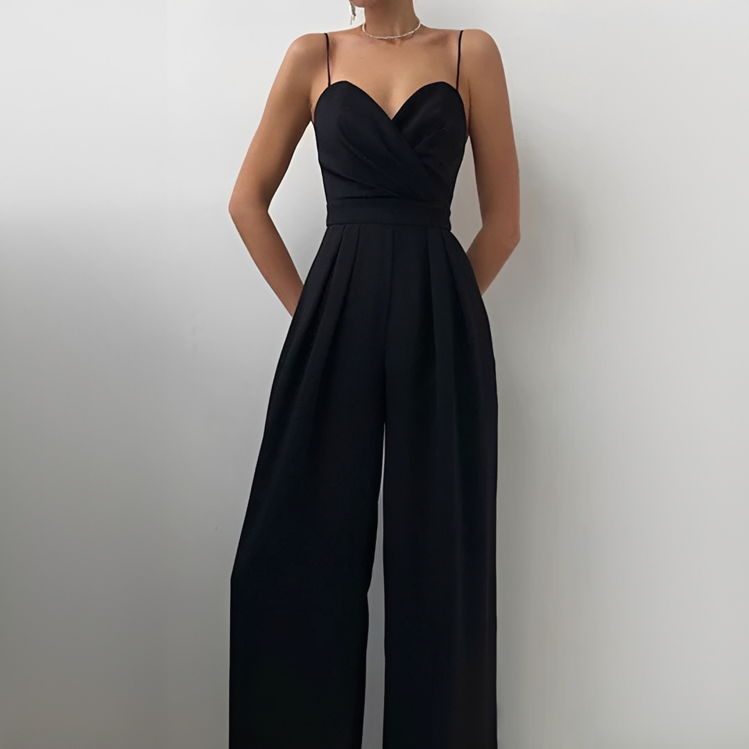Quinnie - Elegant and chic women's jumpsuit
