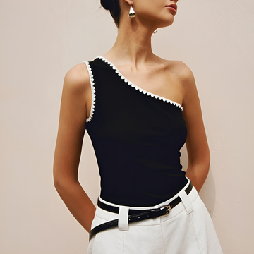 Lilliana - Simple Streamlined Top
