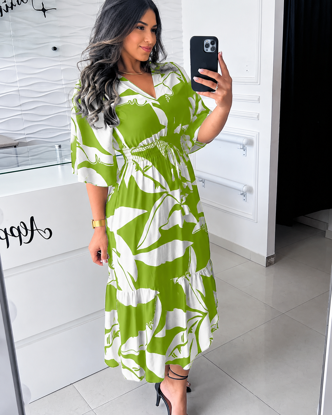 Agathe - Trendy V-Neck Midi Dress