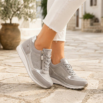 Gayle - Lightweight Lace-Up Sneakers