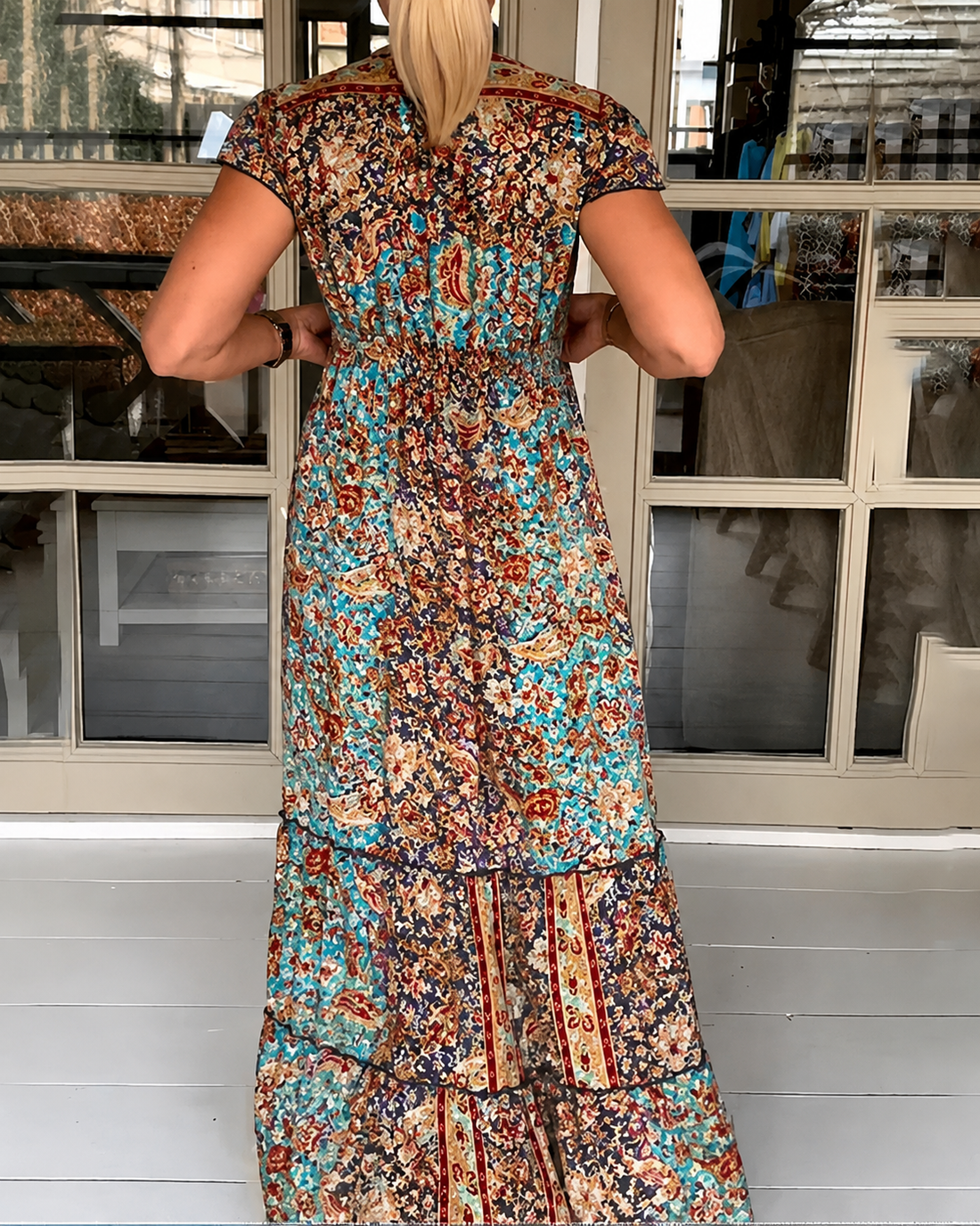 Calneshia - Stylish V-Neck Long Dress