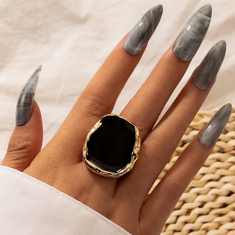 Oversized Black Stone Vintage Ring - Exaggerated Vintage Black Ring