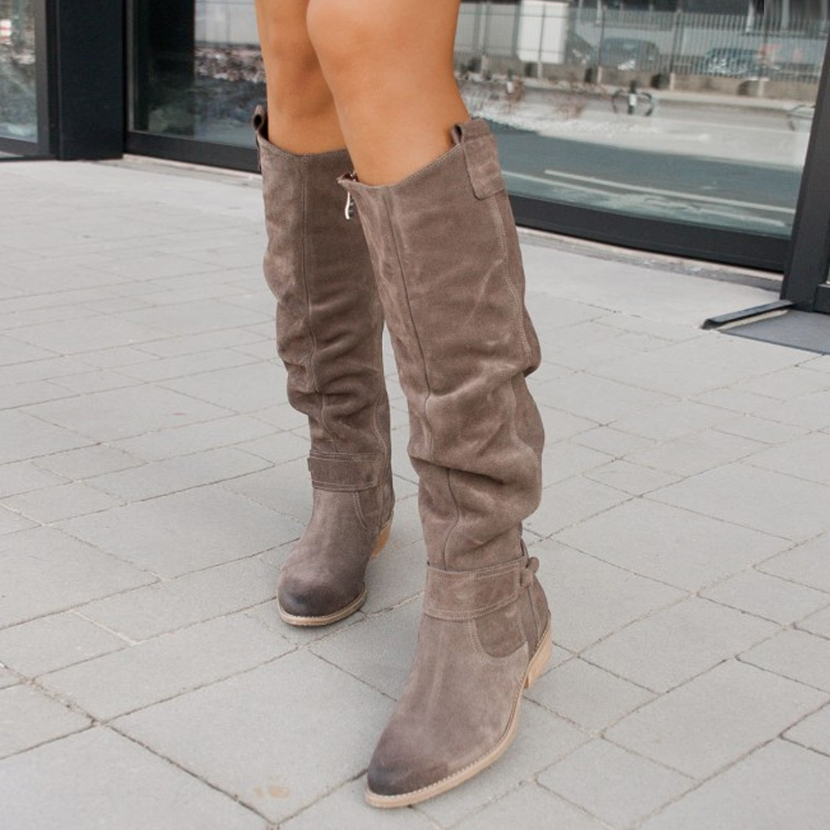 Terina – Casual boots up to the knee for women
