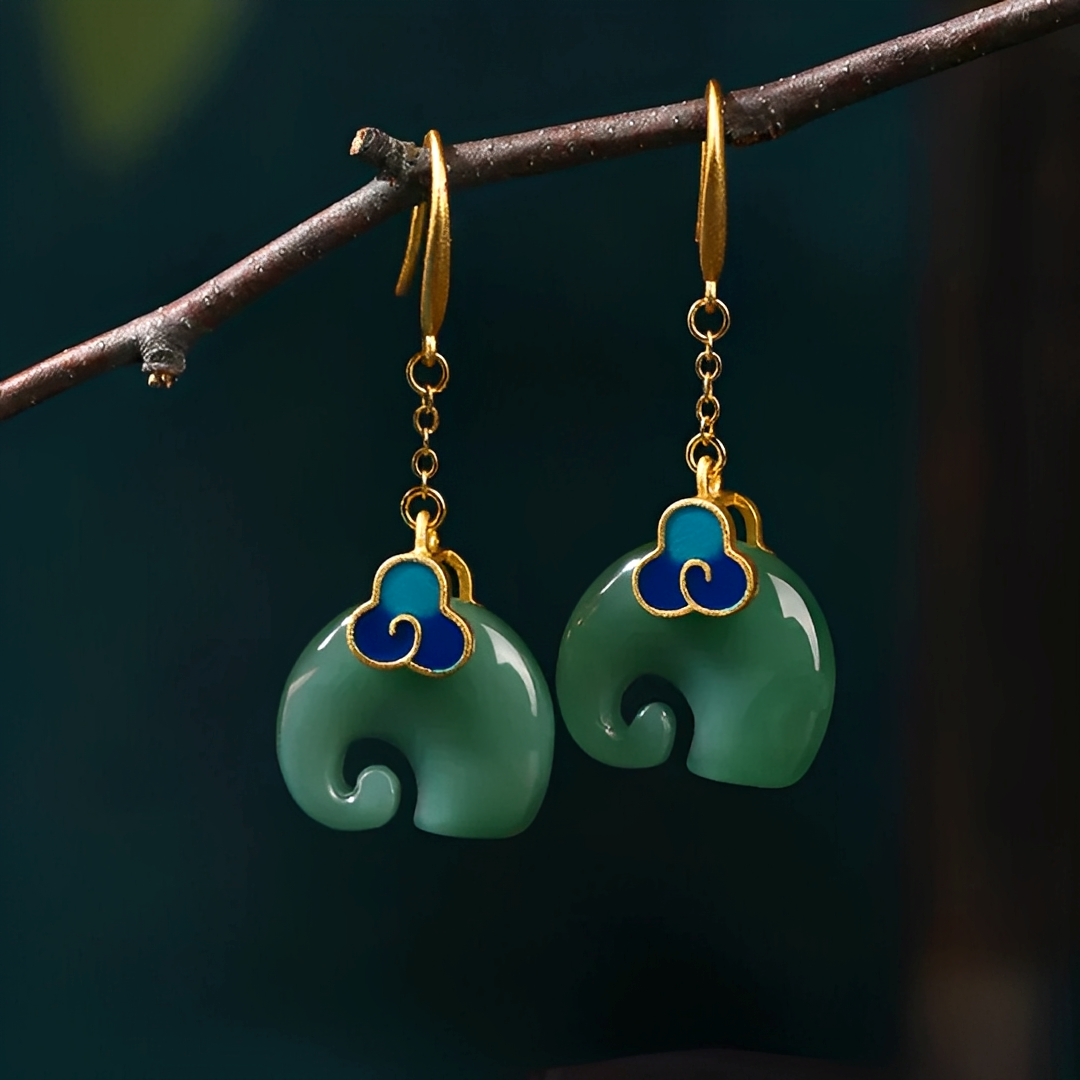Elly – Elegant earrings with retro green element