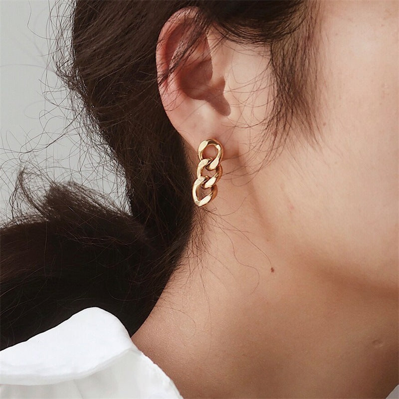 Lee - Gold Chain Earring