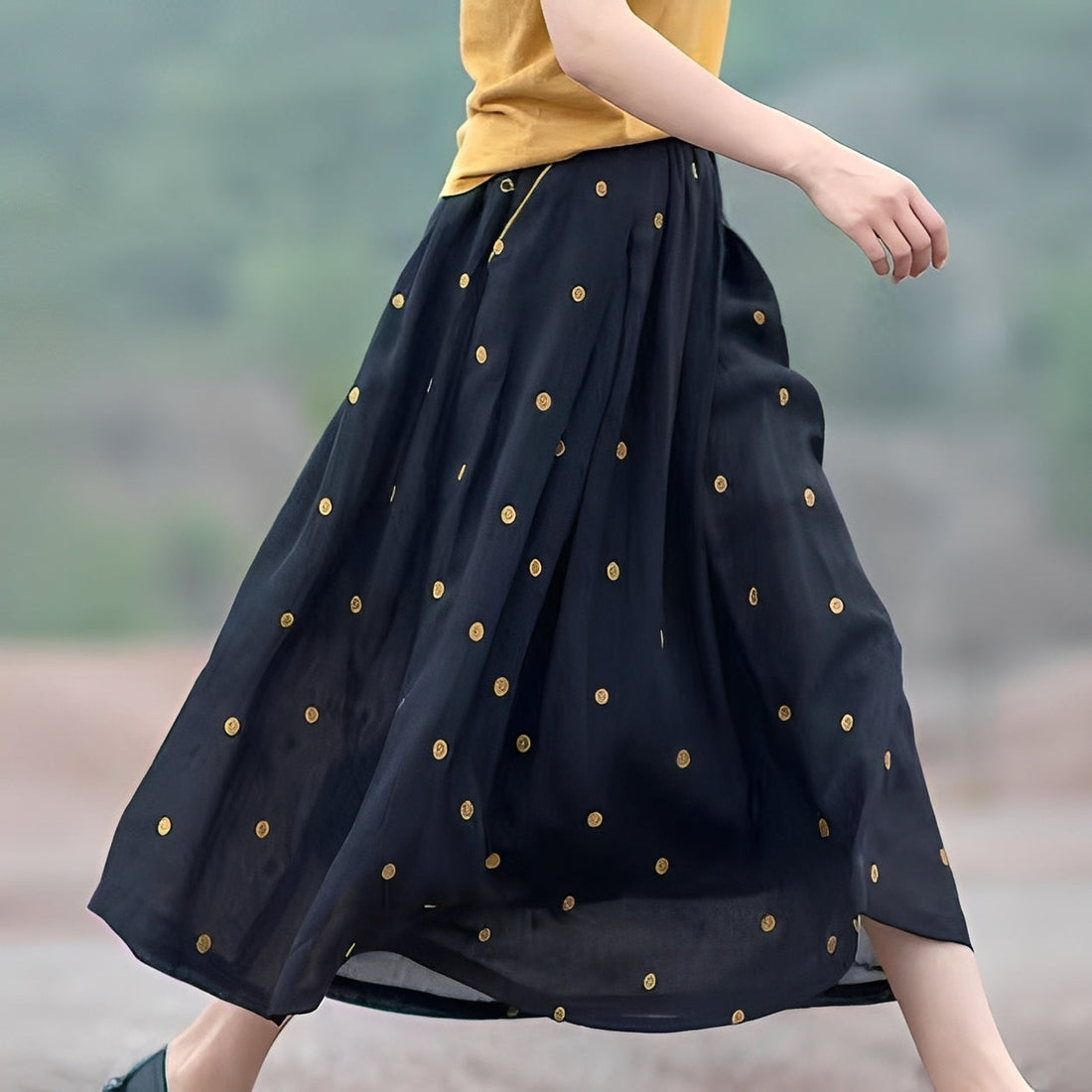 Thea - Casual skirt with polka dots for women