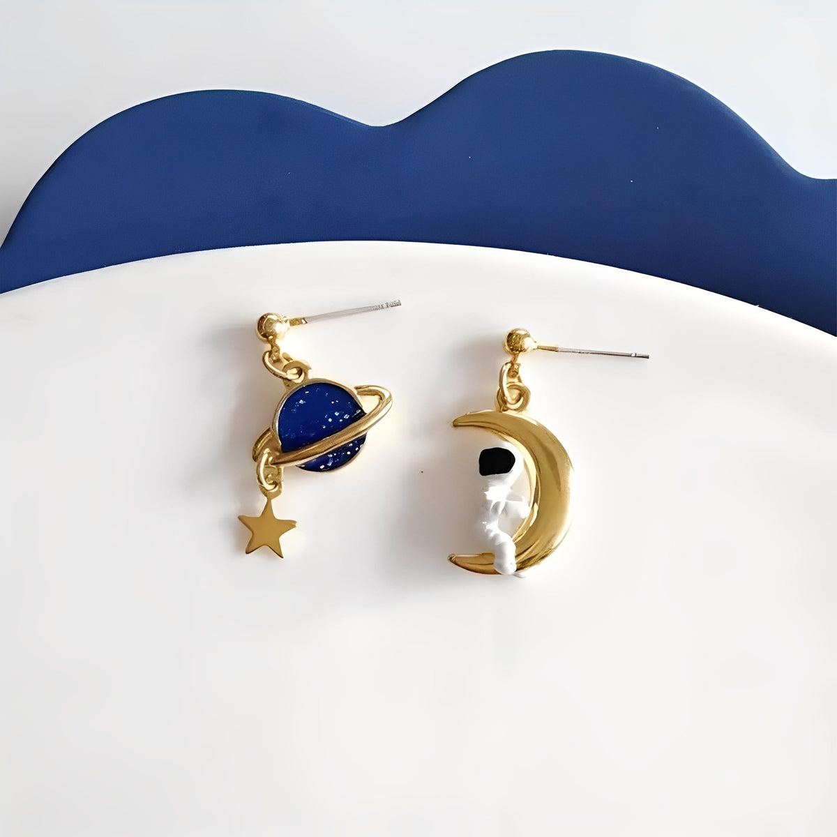 Moon – Astronaut and Planet Earrings