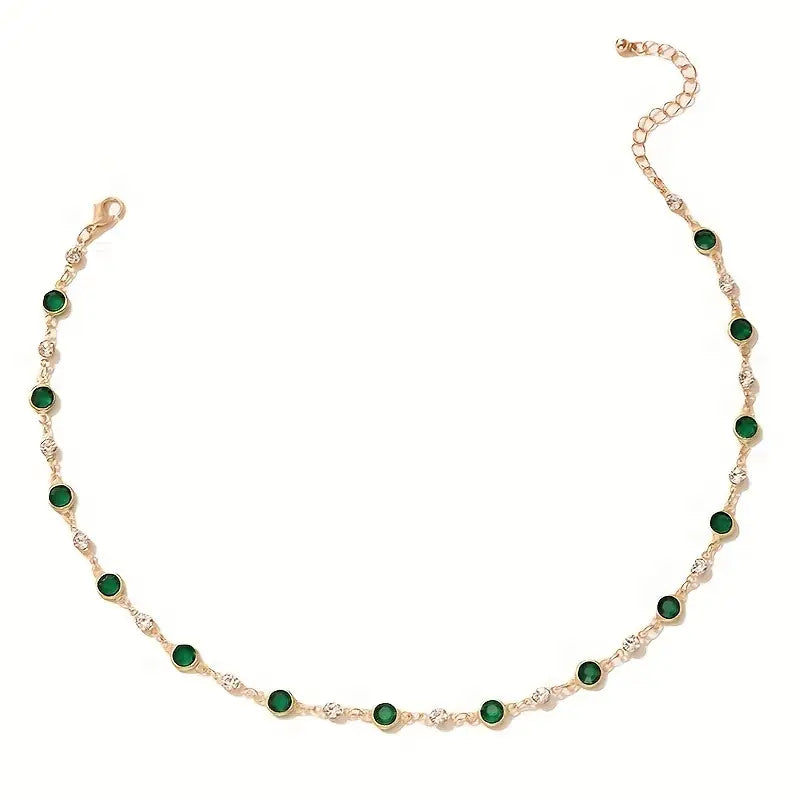Emerald – Necklace with green emerald pendant
