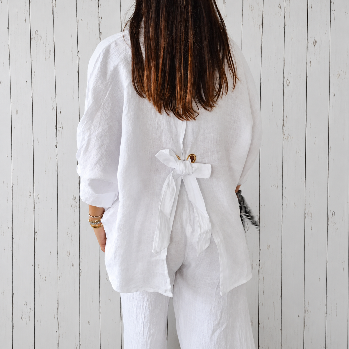 Madison - Elegant Blouse with Classic Design and Buttons