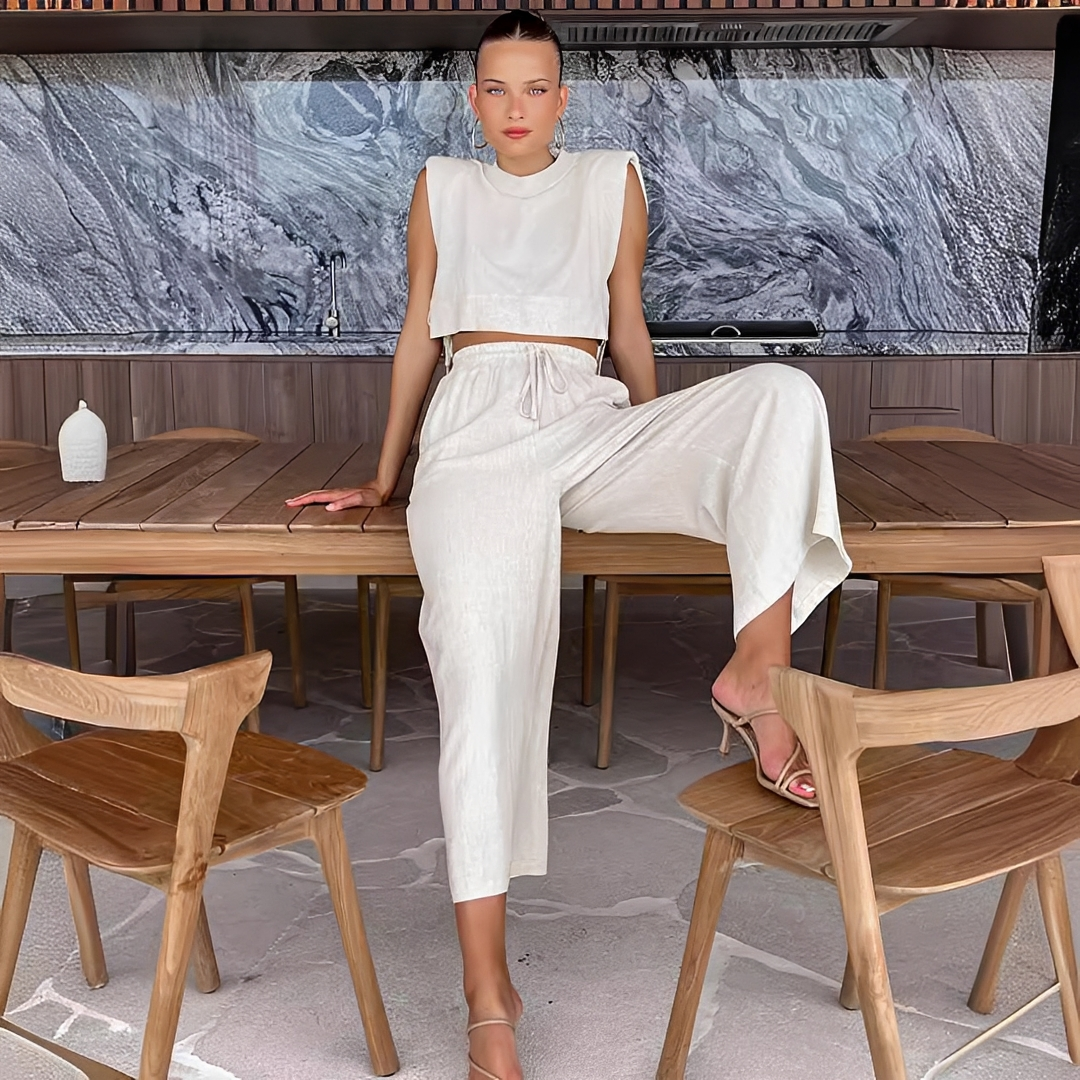 Meavel - Stylish wide-leg pants and top ensemble
