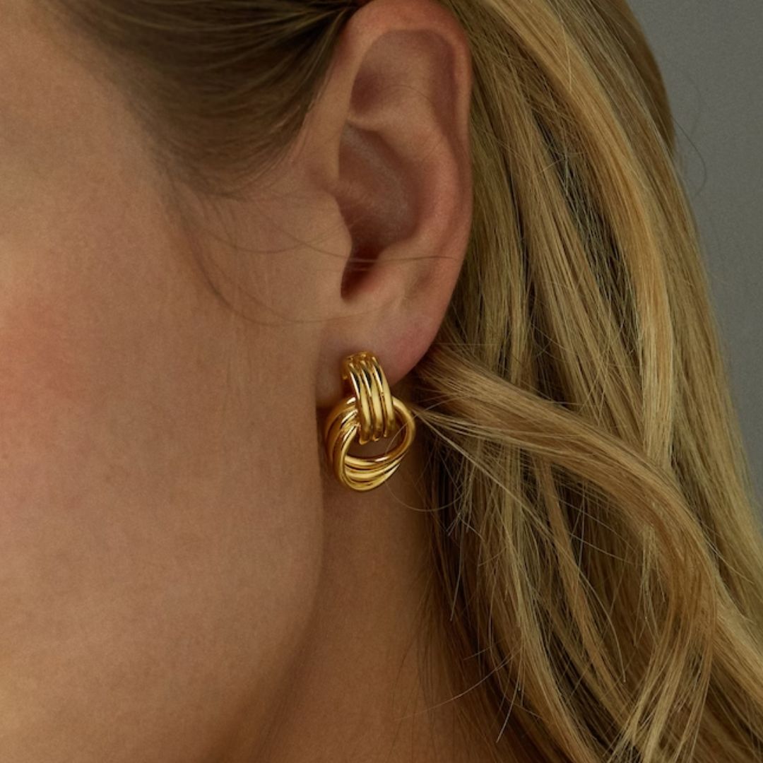 Moon – Overlapping Golden Hoops
