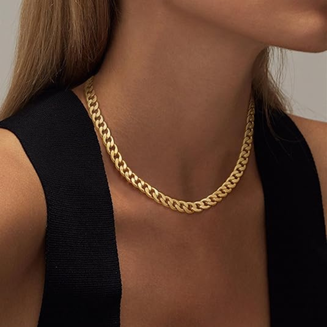 Anabel – Necklace with golden links