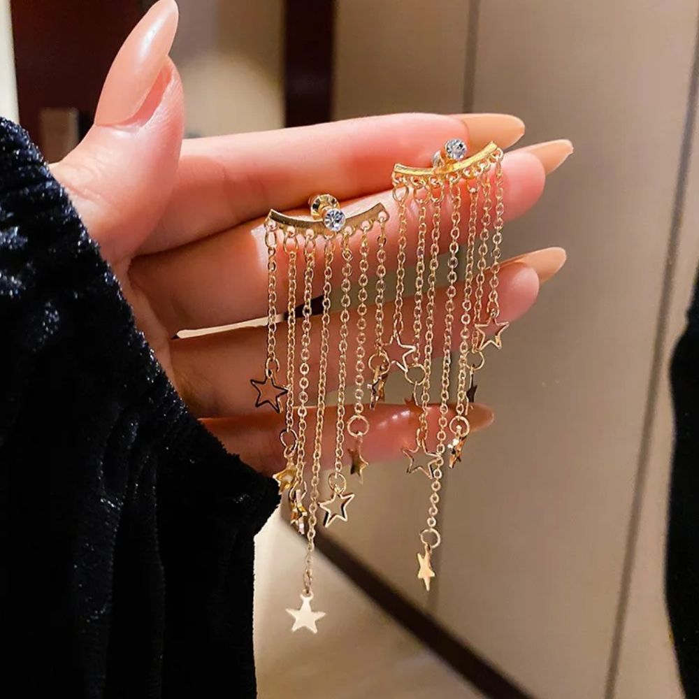 Valerie – Hanging star earrings with fringes