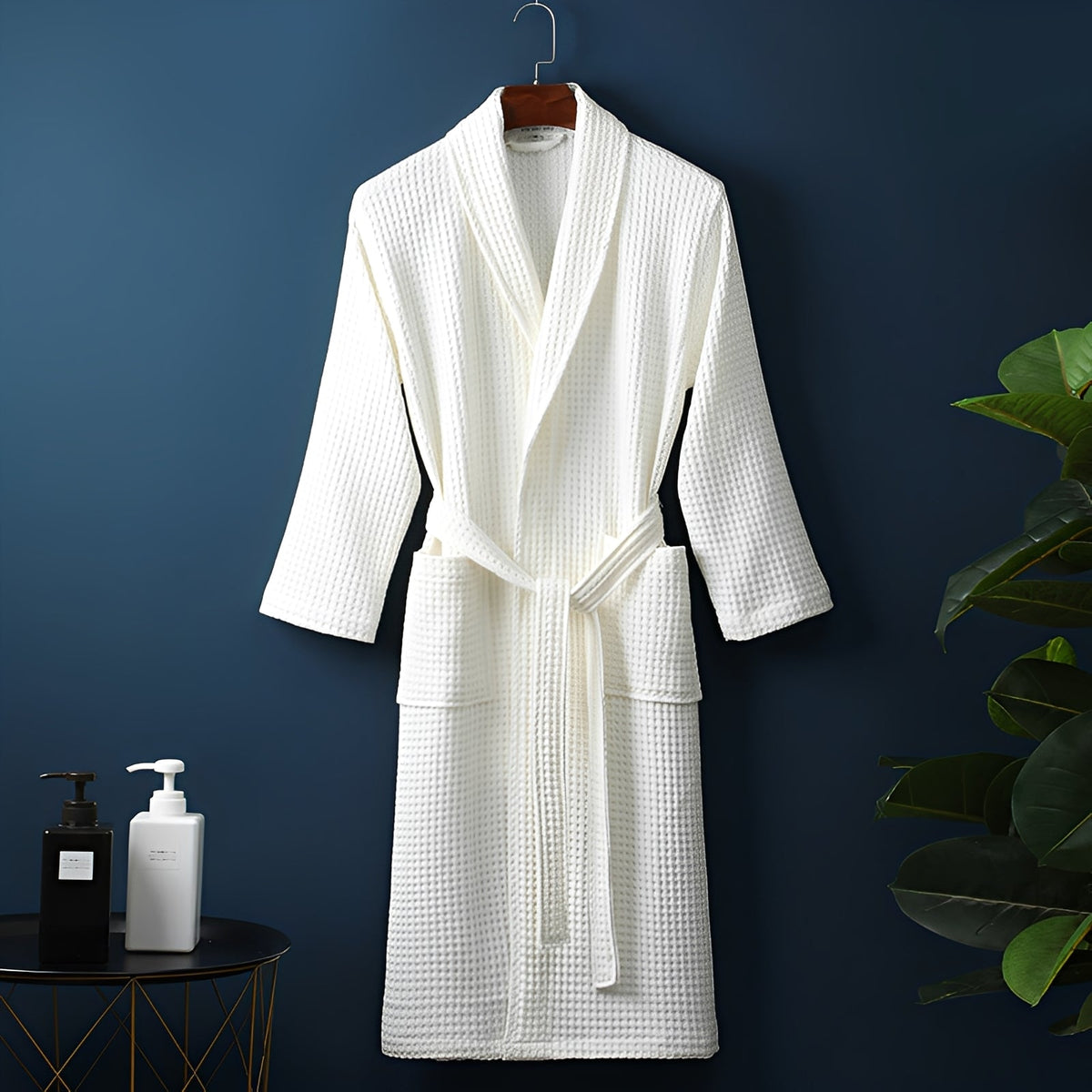 Dunstan - Free male bathrobe for daily relaxation