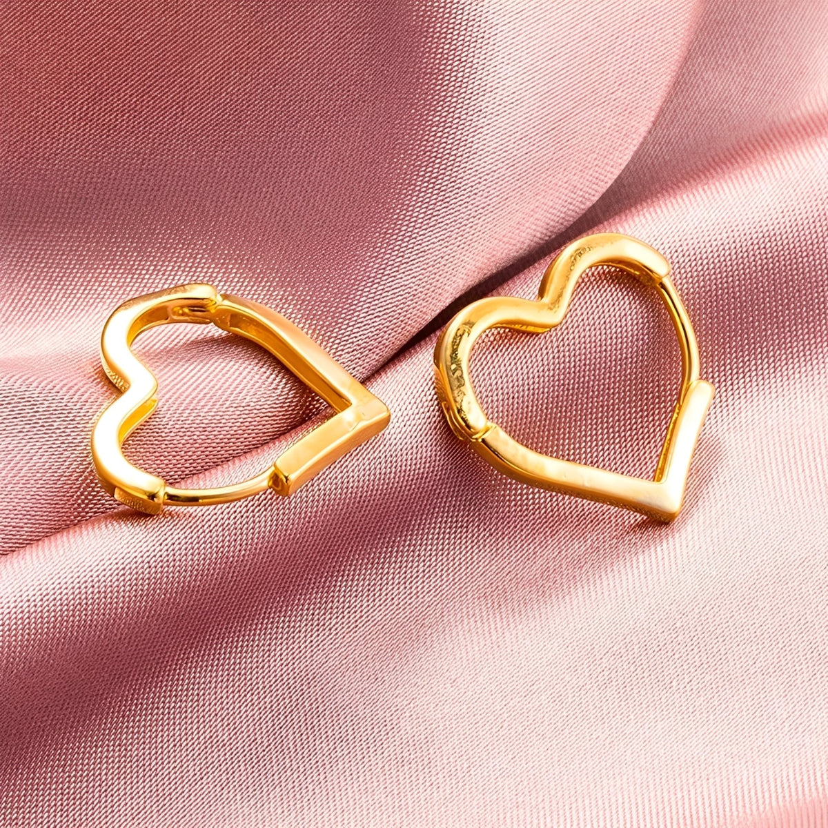 Lena – Gold Heart-Shaped Earrings (pair)