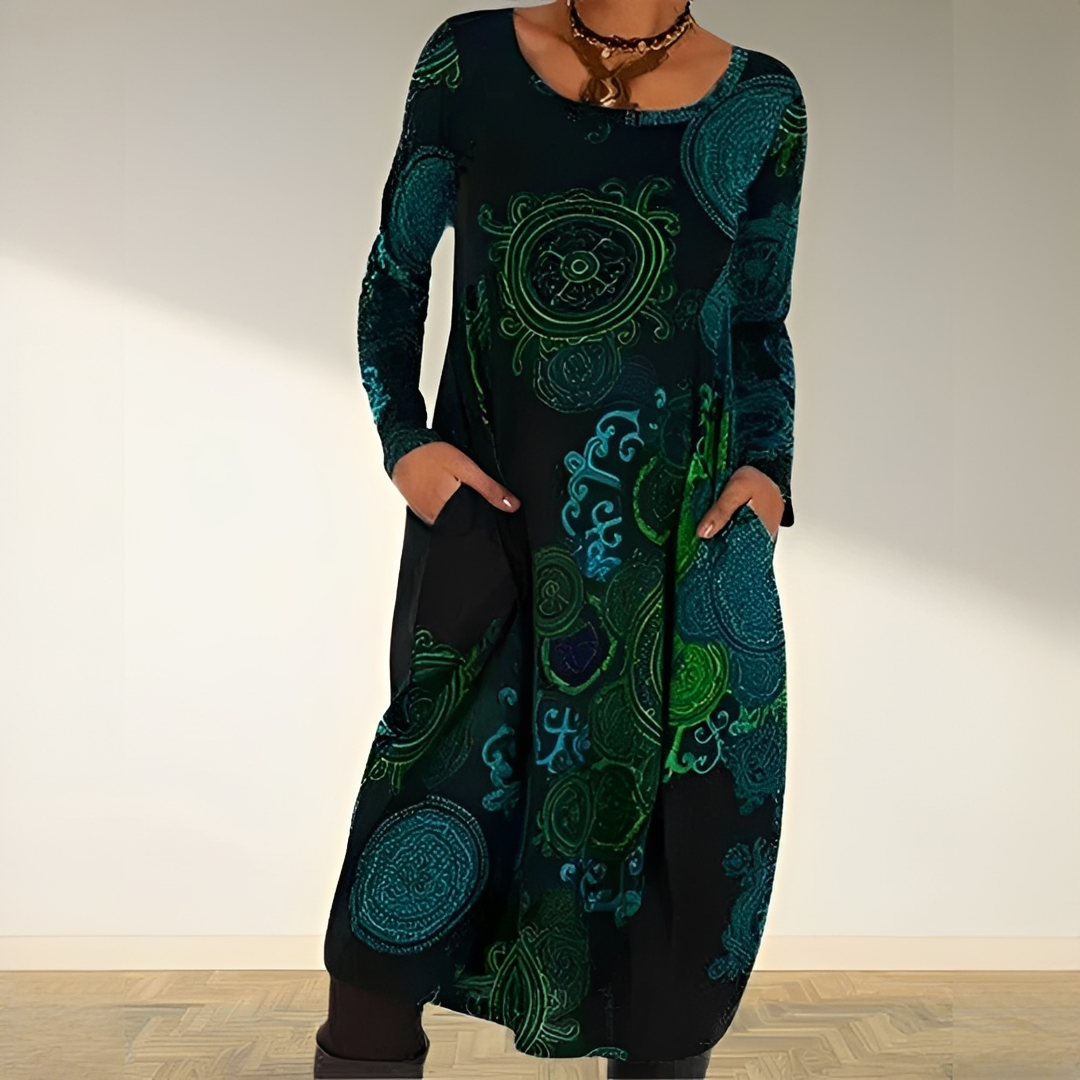 Akami - A women's dress that's both relaxed and sophisticated