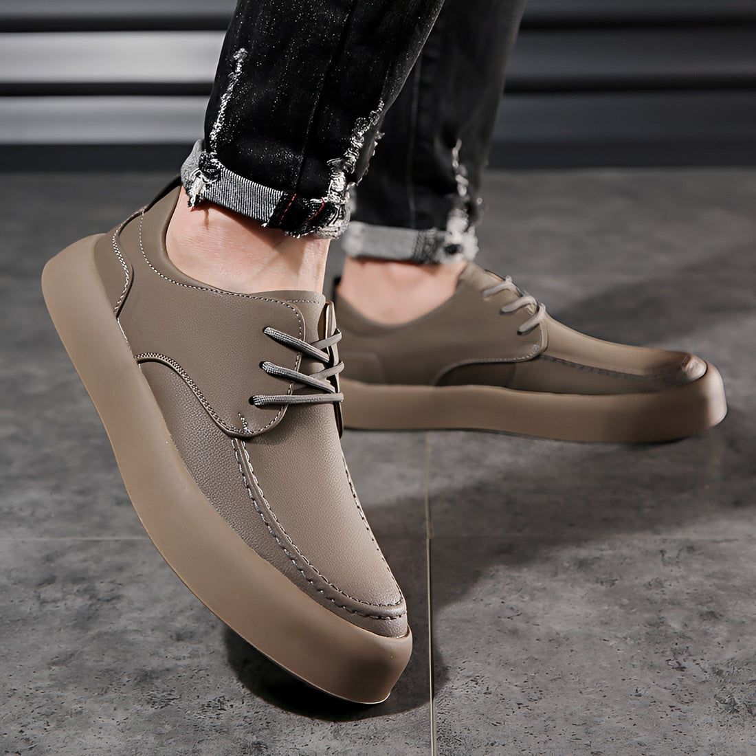 Robbins - Timeless Casual Shoes