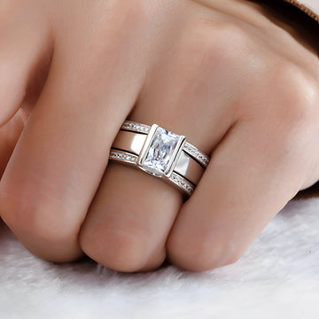 Vivienne – Vintage ring with set crystal