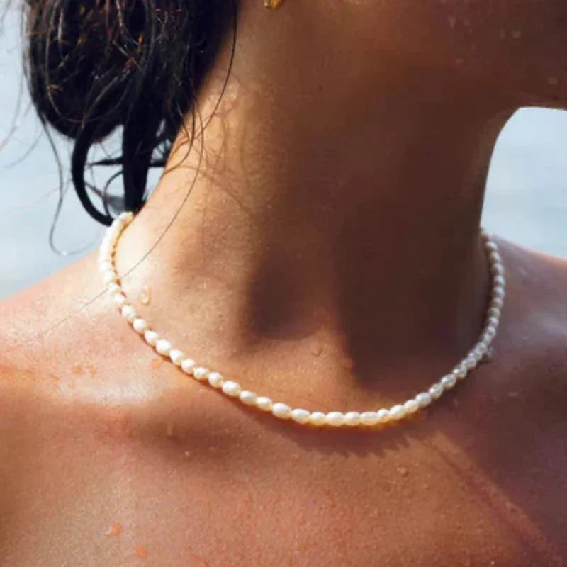 Olivia – Elegant Pearl Necklace
