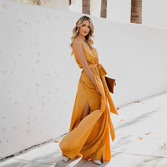 Jamie - Stylish women's long dress with a side slit