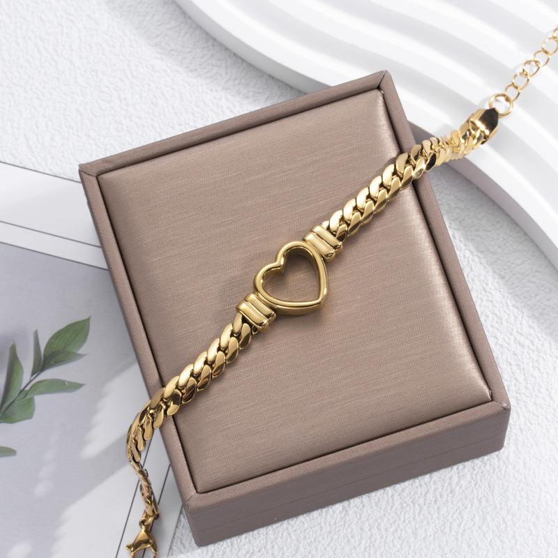 Hollow Heart Gold Bracelet - Open Heart Bracelet