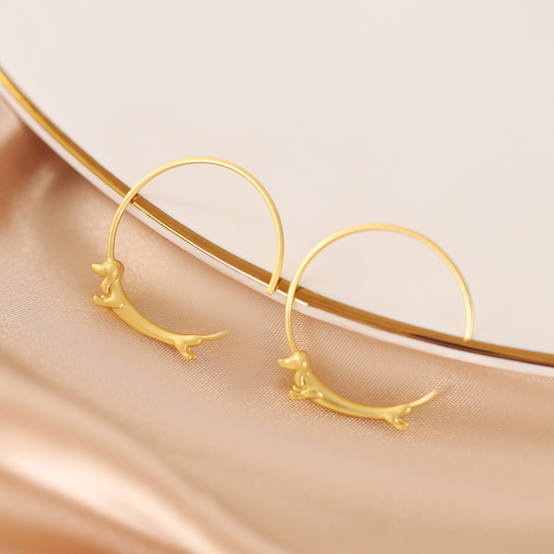 Riham - Hoop earrings with dachshund design
