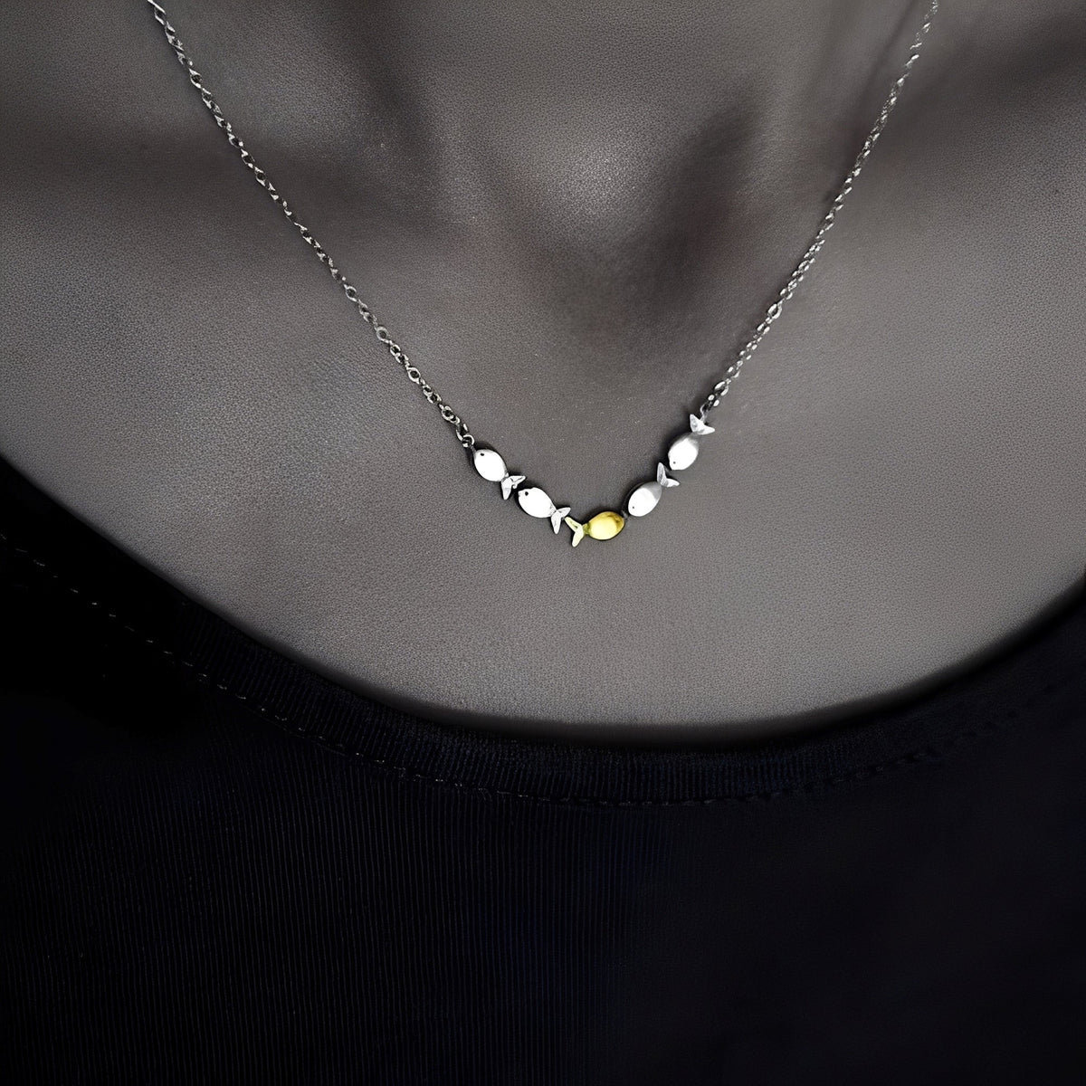 Amandine – Elegant Collar of Golden Fish