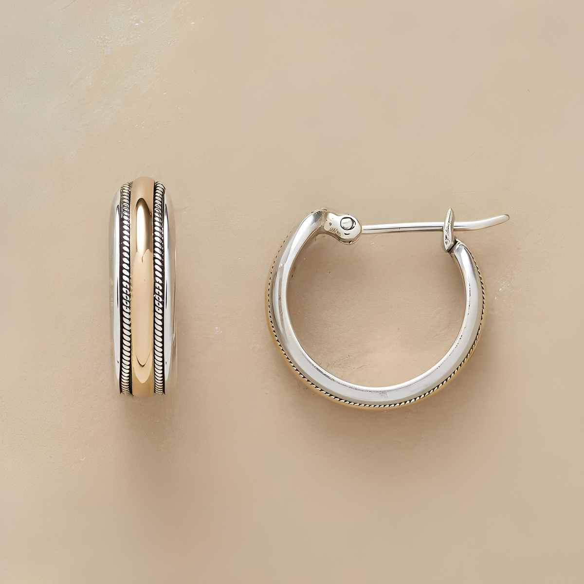 Lea – Silver hoops with vintage golden line