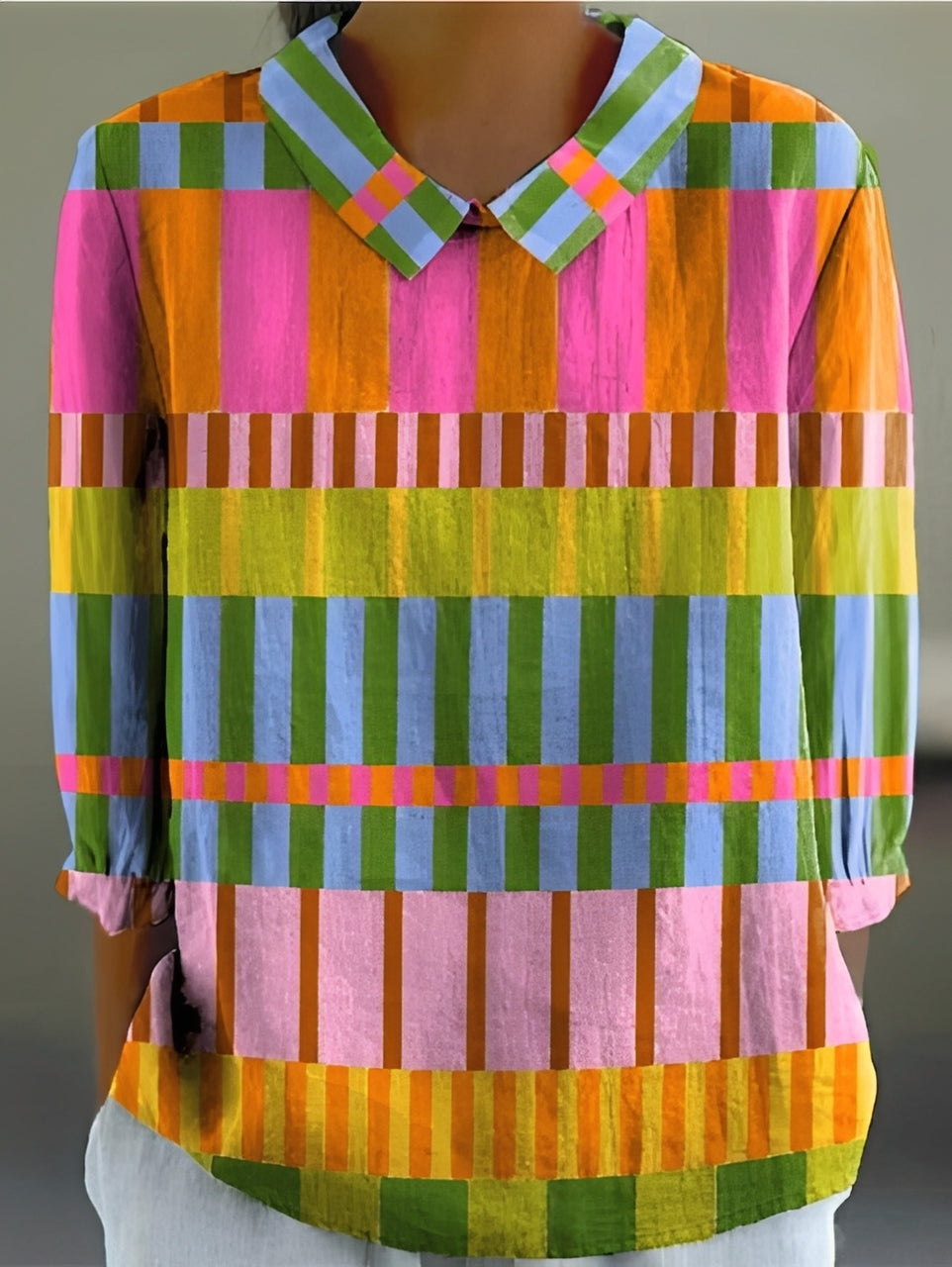 Alfie - Stylish, loose-fitting printed shirt for women