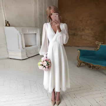 Carla - Stylish, flowing long-sleeve dress for women