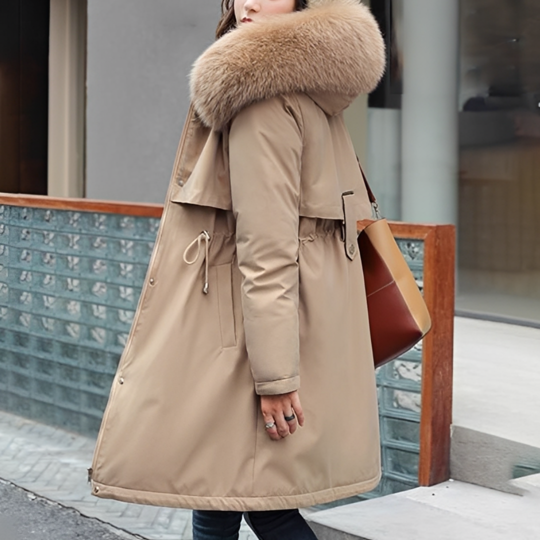 Evangie - Warm and elegant hooded coat